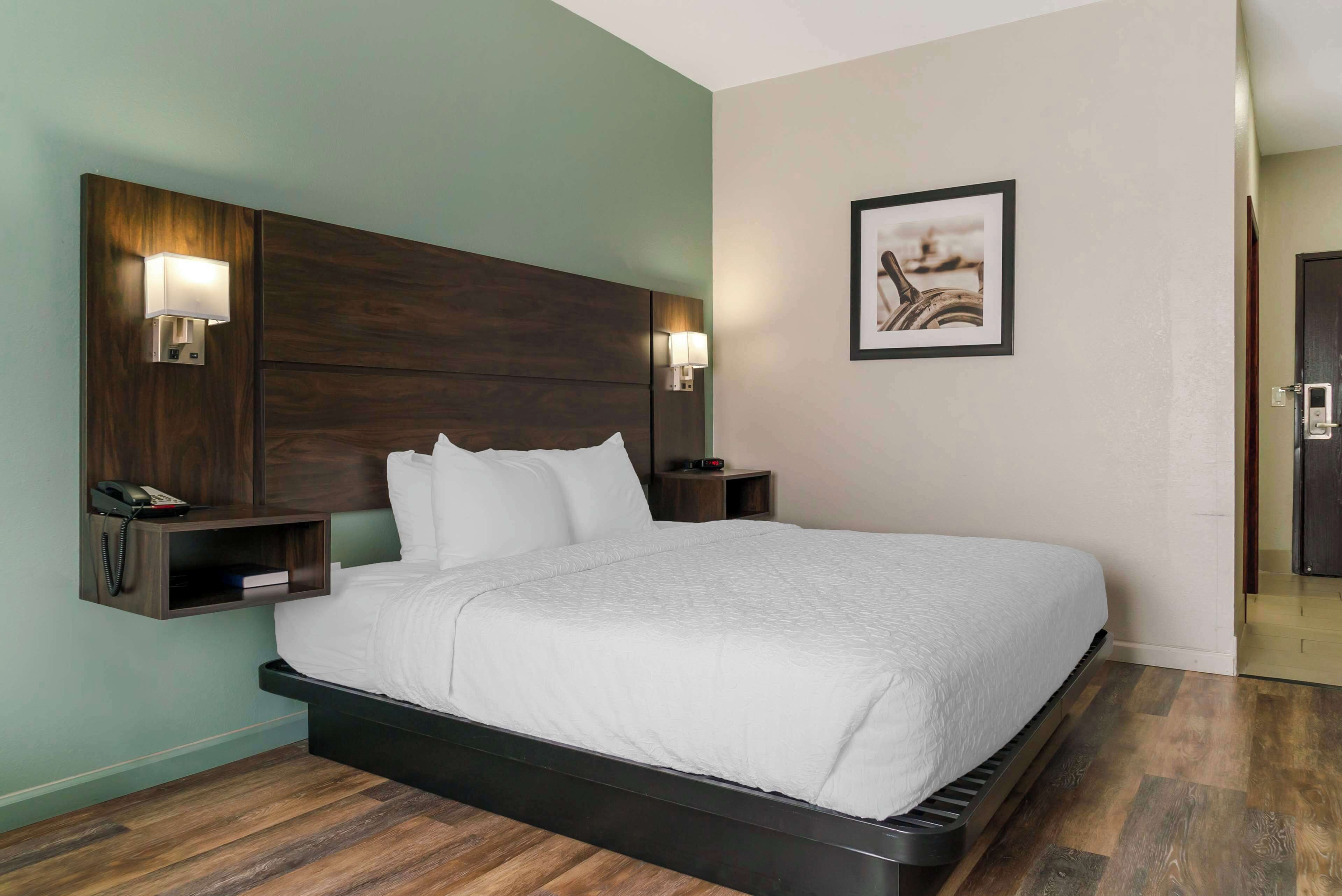 1 bedroom, individually furnished, desk, blackout curtains