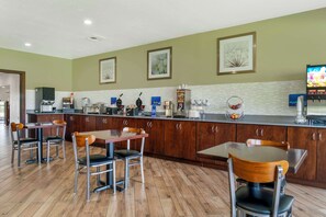 Free breakfast  - Best Western Clare Hotel (Clare)