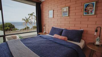 Standard Apartment, 2 Bedrooms, Non Smoking, Kitchen | Free WiFi, bed sheets