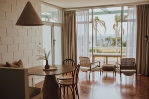Standard-Suite, 2 Schlafzimmer, Nichtraucher, Kochnische | Wohnbereich | Smart-TV, Netflix, Streaming-Dienste