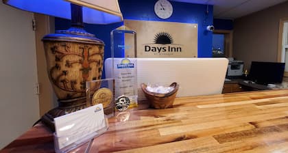 Days Inn by Wyndham Monett