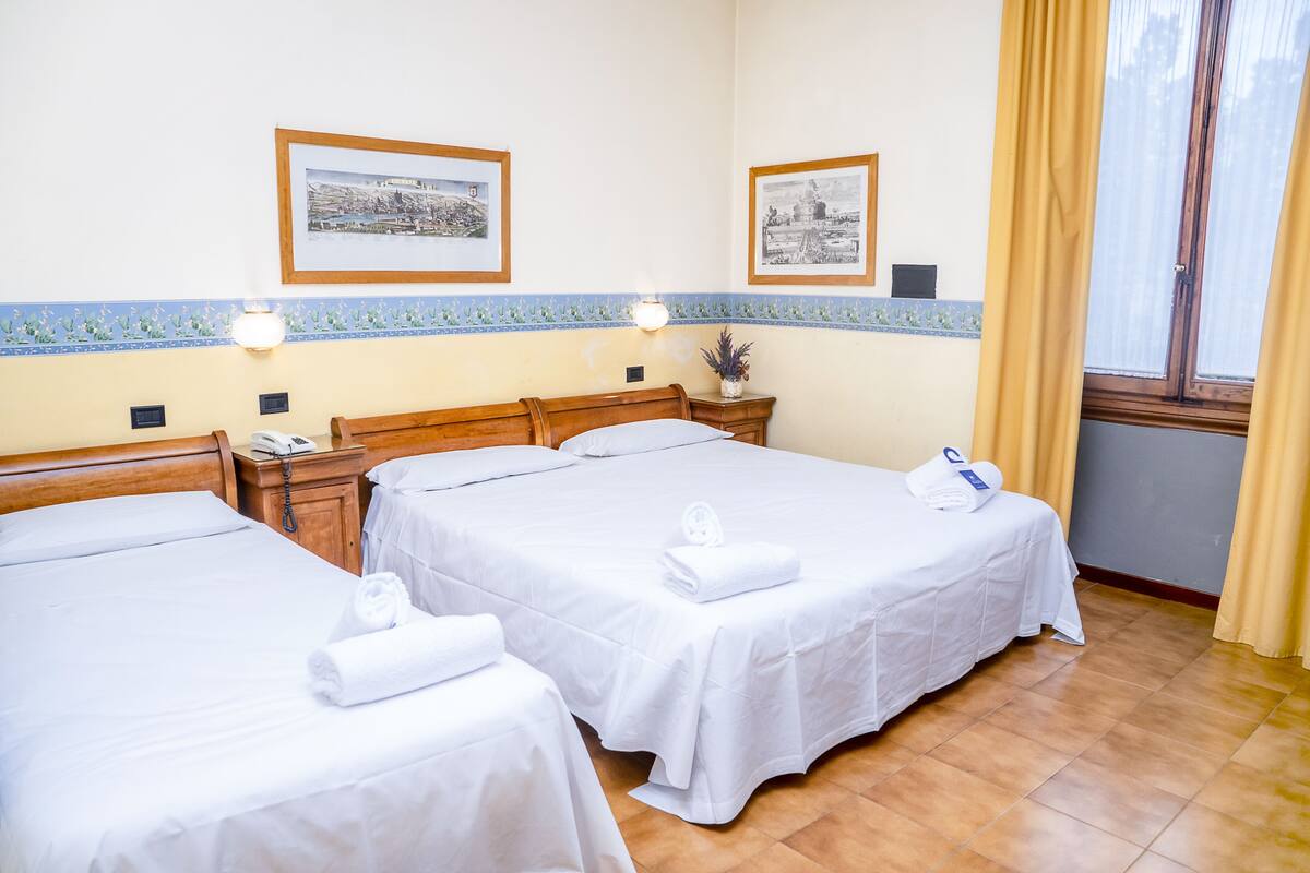 Premium bedding, in-room safe, desk, blackout curtains