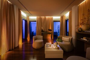Couples treatment rooms, sauna, steam room, Turkish bath