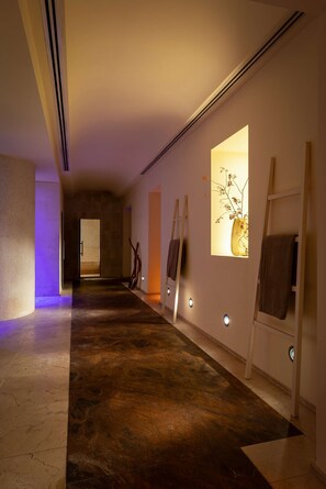 Couples treatment rooms, sauna, steam room, Turkish bath