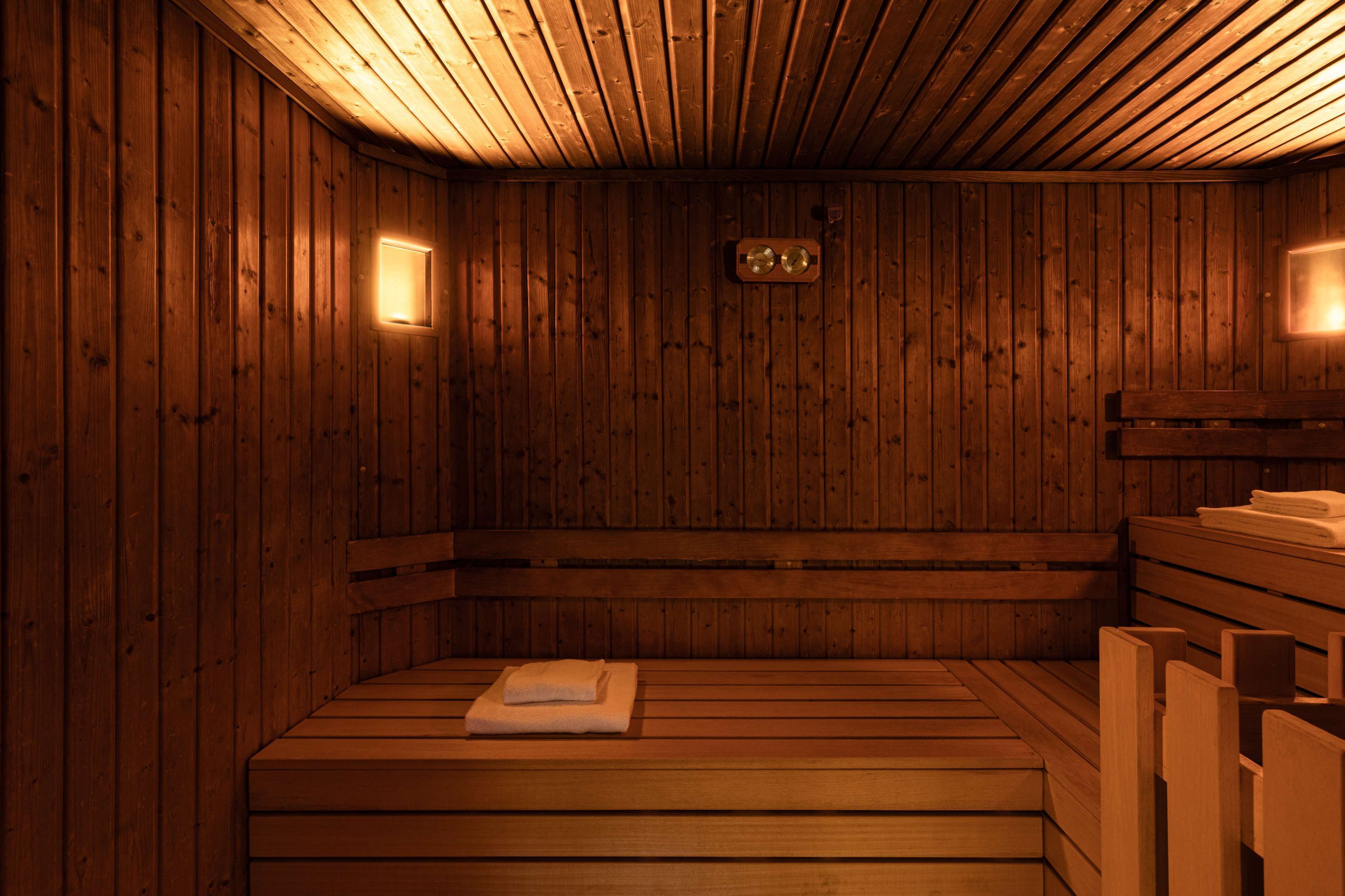 couples treatment room(s), sauna, steam room, turkish bath/hammam