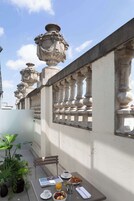 Camera Deluxe Premium | Terras