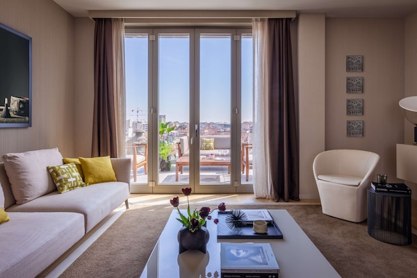 Suite Colombo SPA Access