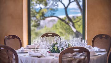 Breakfast, lunch, dinner served; Mediterranean cuisine, ocean views