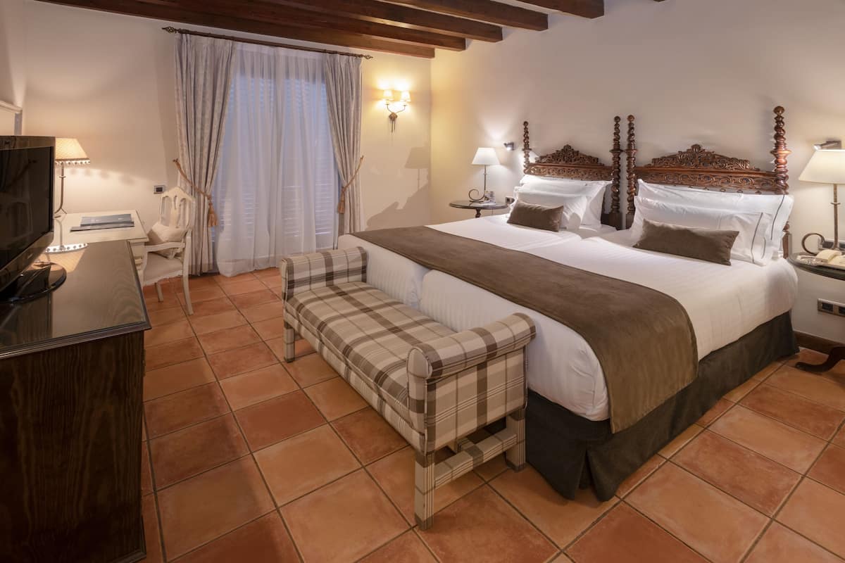 Sängtillbehör av högsta kvalitet, duntäcken och minibar