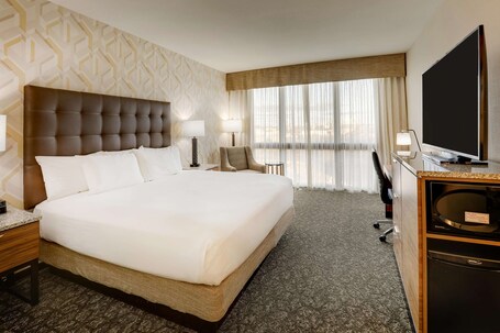 Pillowtop beds, desk, laptop workspace, blackout drapes