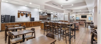 哥倫布市中心杜爾里廣場飯店