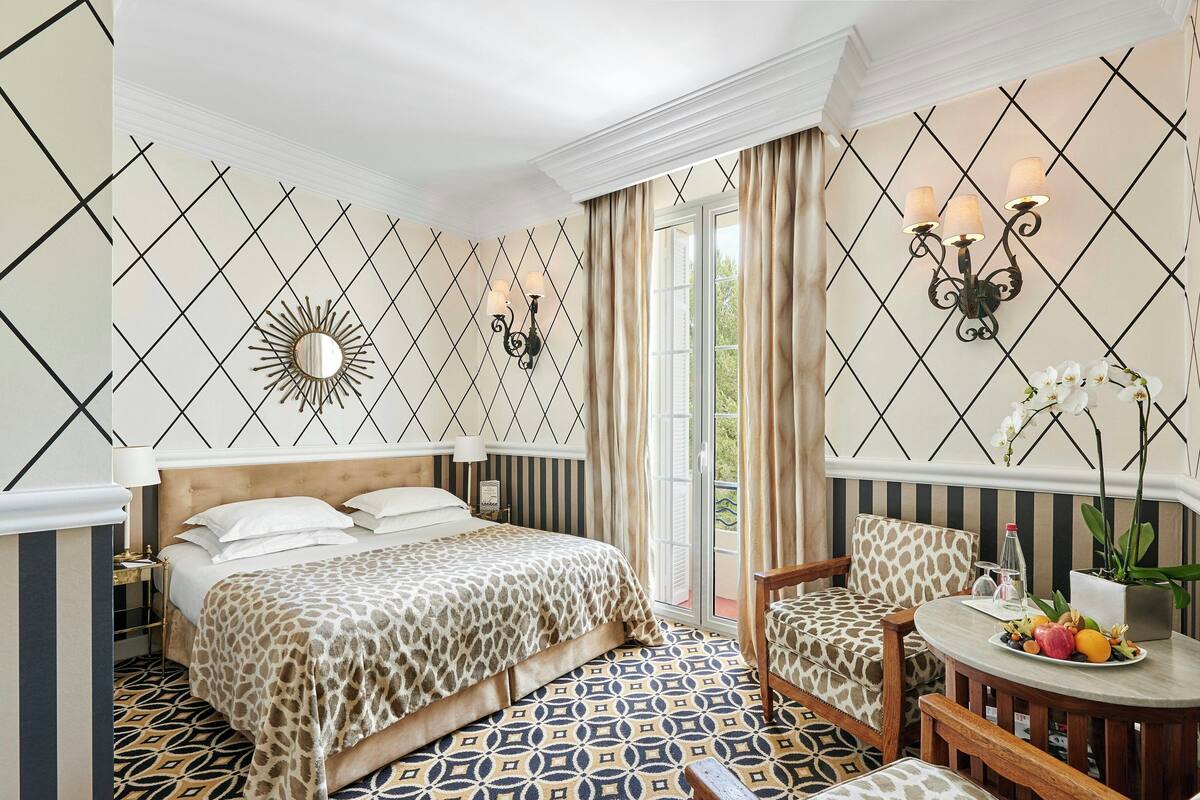 Superior Room | Premium bedding, minibar, in-room safe, desk
