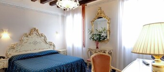 Hotel Diana
