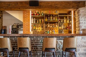 Bar (in der Unterkunft)