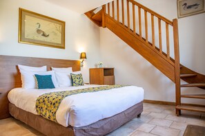 Duplex (Triple Room) | Minibar, in-room safe, desk, soundproofing - Moulin D Hauterive (Saint-Gervais-en-Valliere)