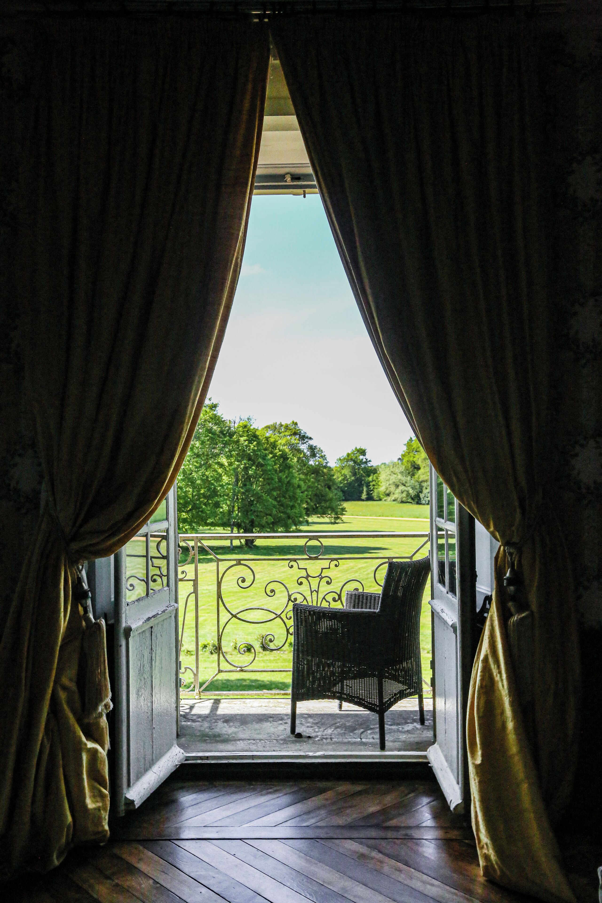 junior suite | 3 bedrooms, in-room safe, desk, soundproofing