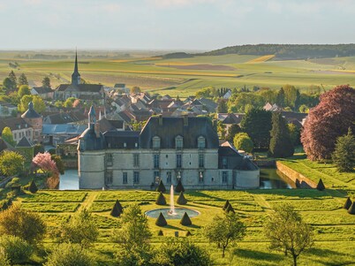 Le Château d Etoges