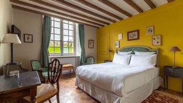 Literie de qualité supérieure, bureau, Wi-Fi gratuit, draps fournis