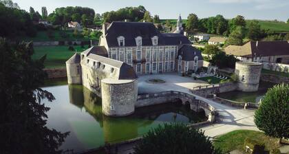 Le Château d Etoges