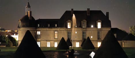 Front of property – evening/night