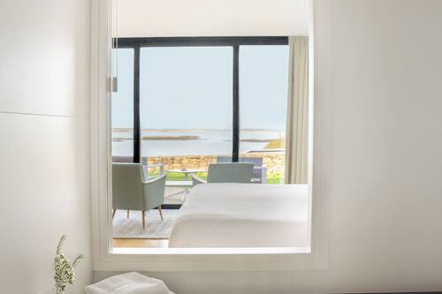 Terrasse Signature, vue Mer | Baño | Artículos de higiene personal gratuitos, secador de pelo y albornoces