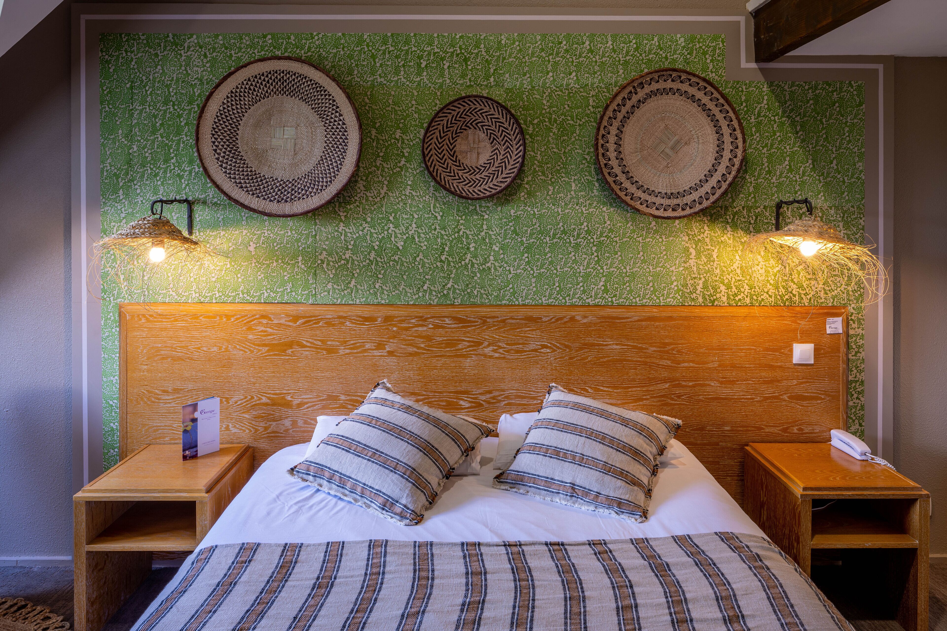 chambre tradition verger | premium bedding, in-room safe, desk, soundproofing