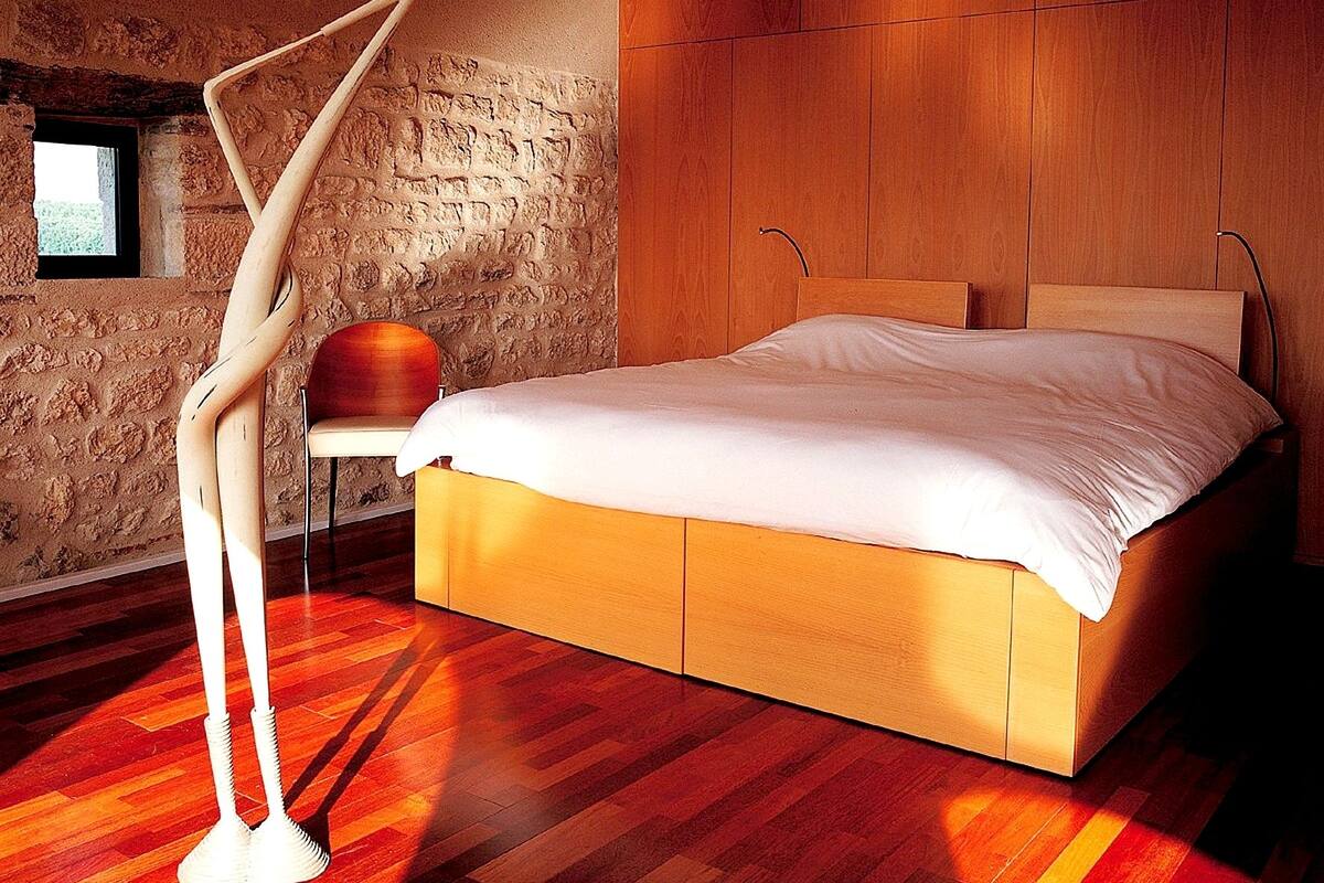Suite Panoramique non refundable deposit of 30% of the total stay at the time of the booking | Minibar, in-room safe, desk, soundproofing