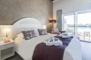 Premium bedding, minibar, in-room safe, desk - L'estelle en Camargue (Saintes-Maries-de-la-Mer)