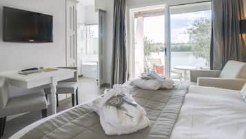 Quarto superior | Roupas de cama premium, frigobar, cofres nos quartos, escrivaninha