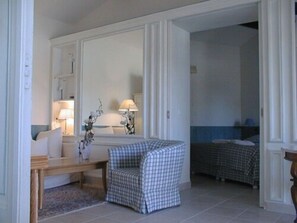 Premium bedding, minibar, in-room safe, desk - L'estelle en Camargue (Saintes-Maries-de-la-Mer)