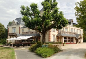 Front of property - Château Des Bondons EI (La Ferte-sous-Jouarre)