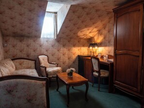 Suite | Wohnbereich | Flachbildfernseher