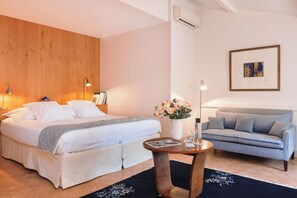 ห้องสแตนดาร์ด (2 - Standard Room - max 2) | มินิบาร์, ตู้นิรภัยในห้องพัก, ห้องเก็บเสียง, เตารีด/โต๊ะรีดผ้า