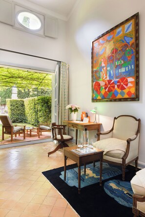 ห้องซูพีเรีย (4 - Superior Room - max 3) | มินิบาร์, ตู้นิรภัยในห้องพัก, ห้องเก็บเสียง, เตารีด/โต๊ะรีดผ้า