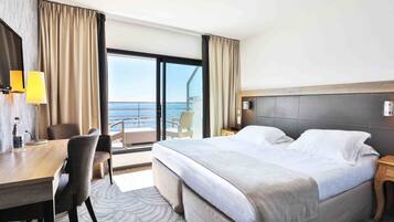 Superior dubbelrum - havsutsikt | Sängtillbehör av högsta kvalitet och minibar