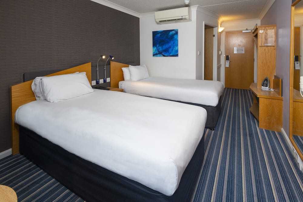 Photo - Holiday Inn Express Bristol - Filton by IHG