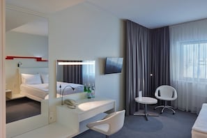 Premium bedding, minibar, desk, soundproofing