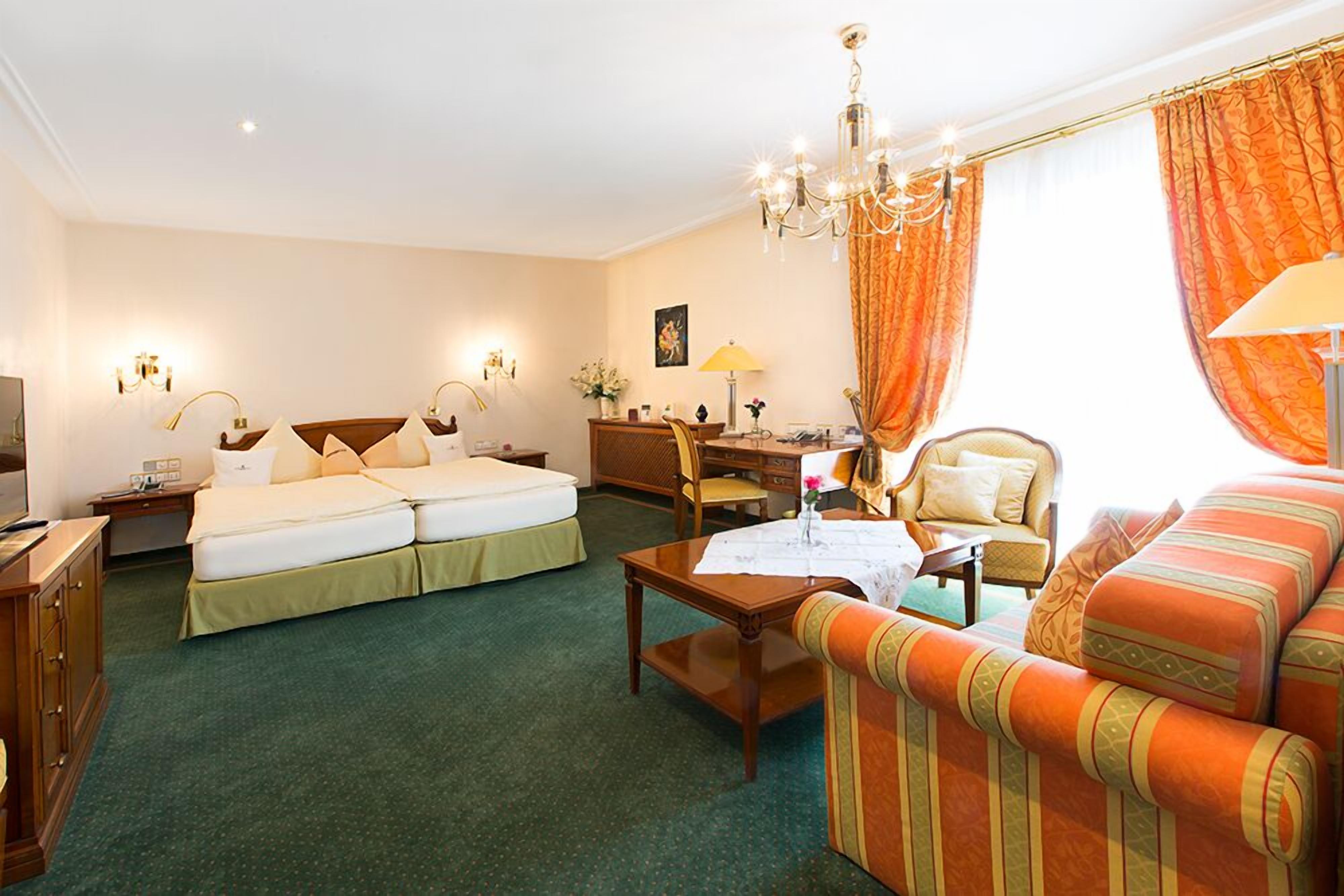 premium room, non smoking, allergy friendly | 1 bedroom, minibar, in-room safe, individually decorated