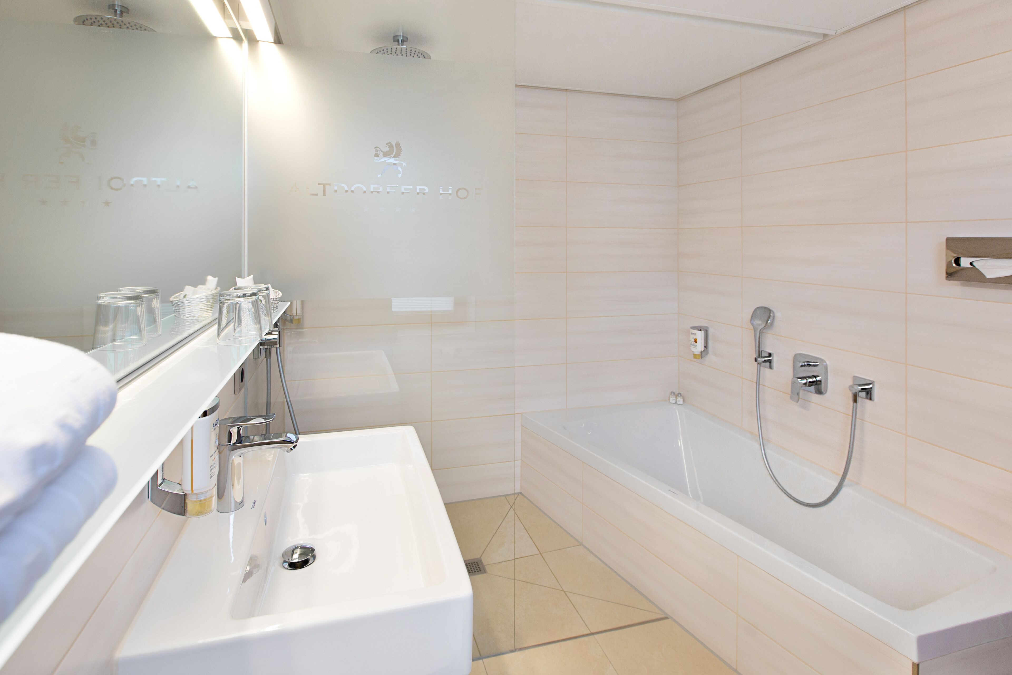 premium room, non smoking, allergy friendly | bathroom | shower, rainfall showerhead, free toiletries, hair dryer