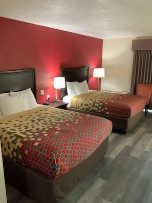 1 chambre, bureau, fer et planche à repasser, Wi-Fi gratuit