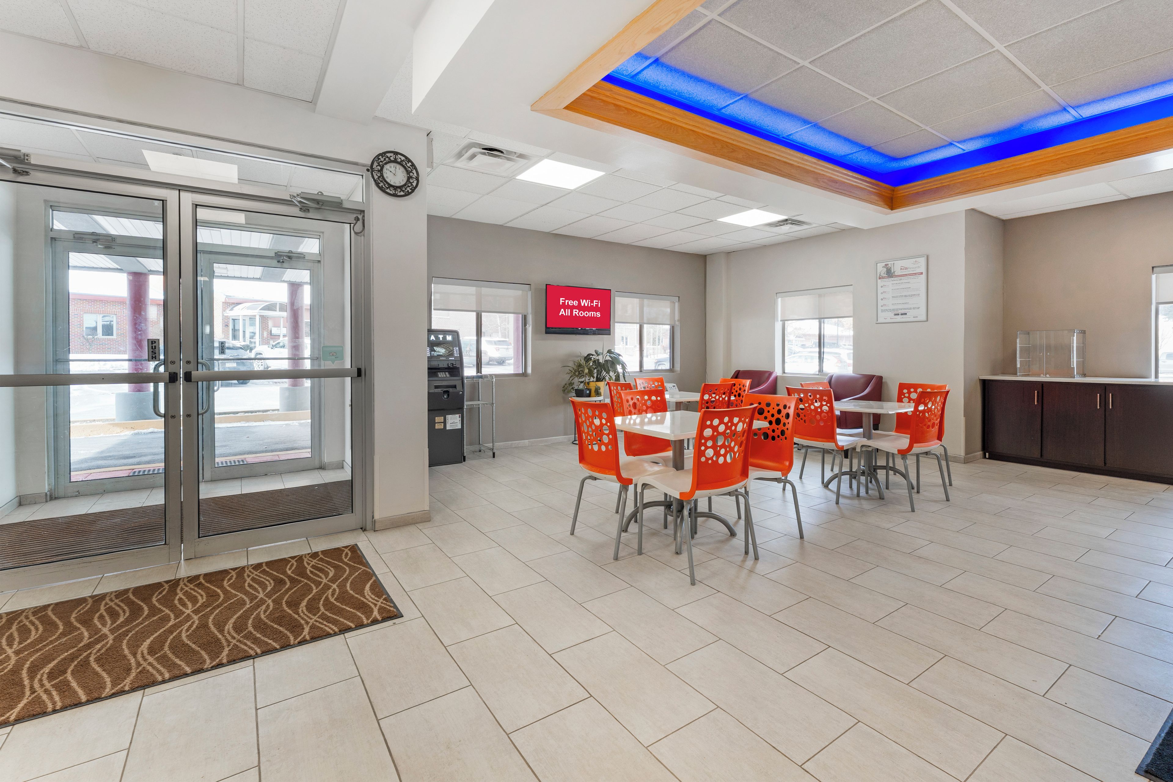 Lobby-lounge