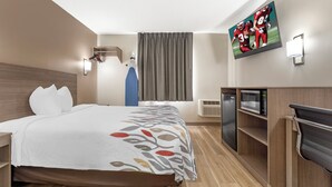 Deluxe Room, 1 Queen Bed, Non Smoking | Desk, laptop workspace, blackout curtains, free WiFi - Red Roof Inn Johnstown (Johnstown)