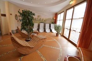 Sauna, Dampfbad, Körperbehandlungen, Ganzkörperwickelbehandlung