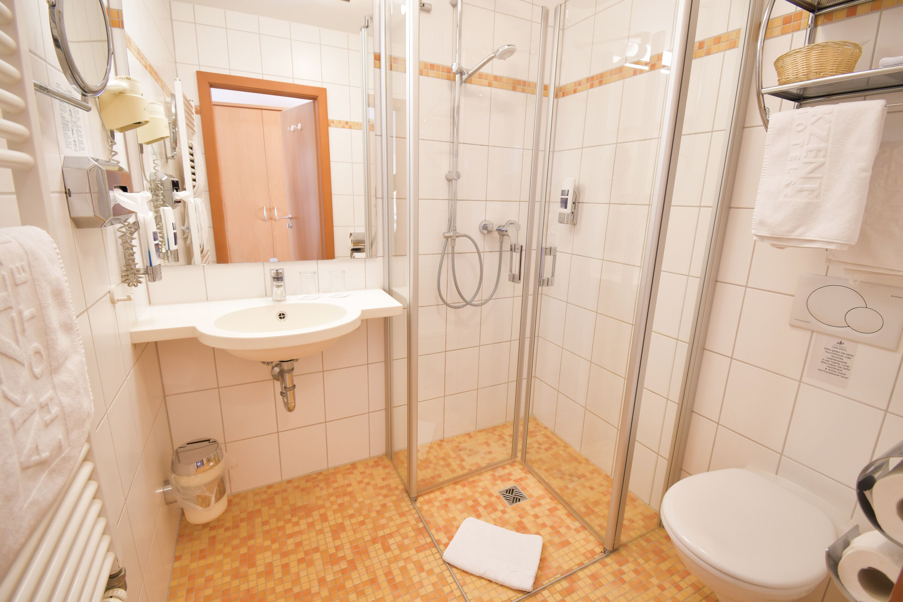 premium bedding, memory-foam beds, in-room safe, desk