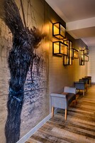 Sauna seca, massagens com pedras quentes, massagens desportivas