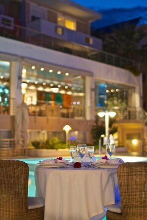 2 restaurants; lunch and dinner served - Heliotrope Hotels (Lesvos)