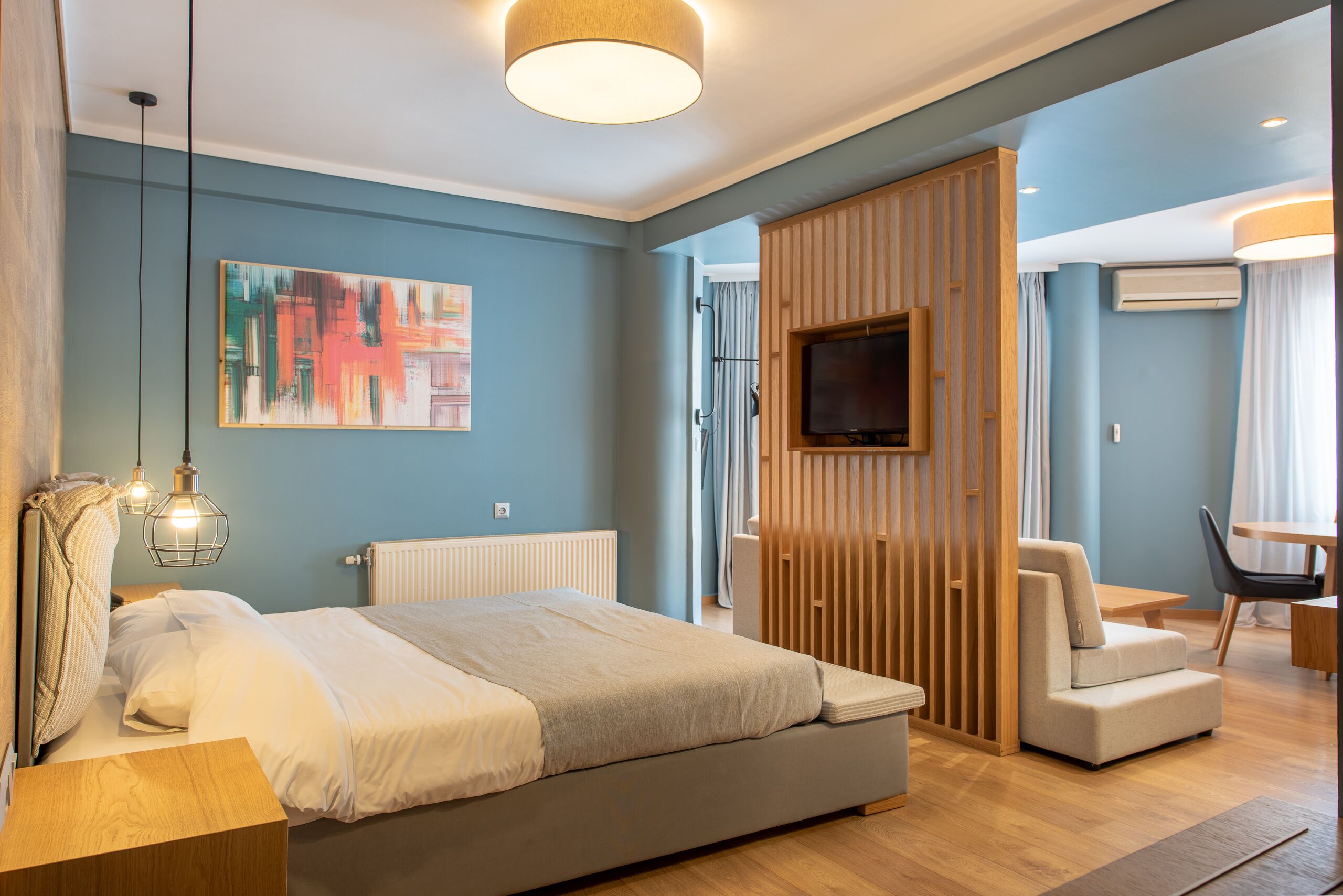 suite | 1 bedroom, minibar, in-room safe, desk