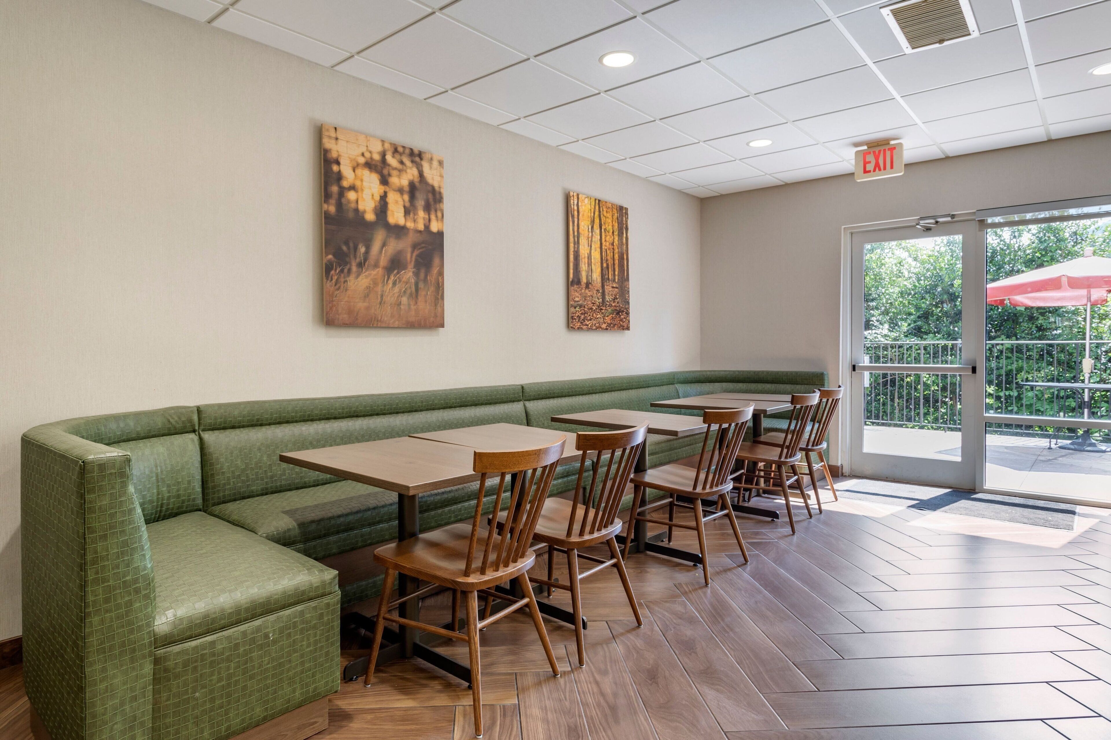 free daily continental breakfast