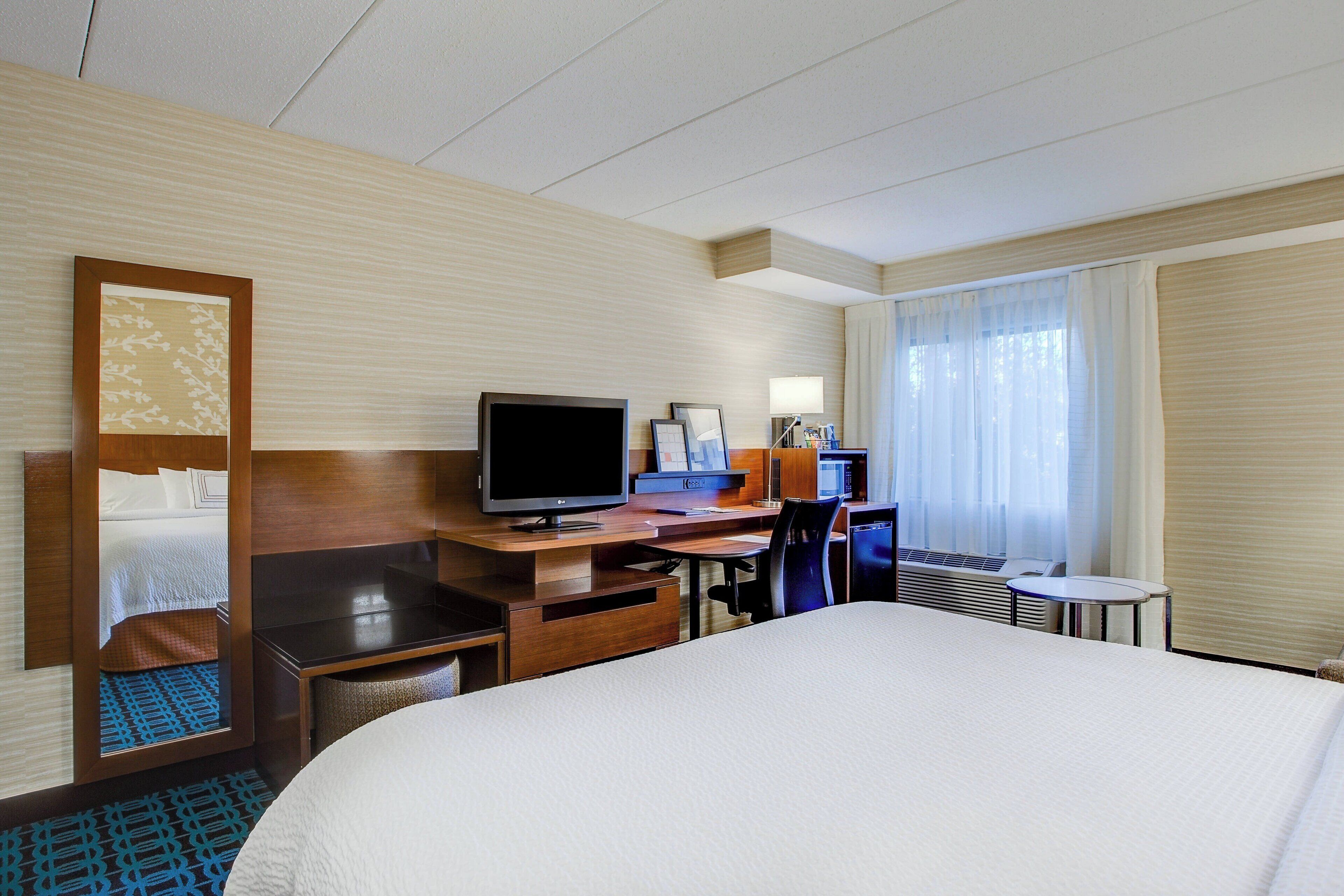 room, 1 king bed with sofa bed, non smoking | 1 bedroom, premium bedding, in-room safe, desk