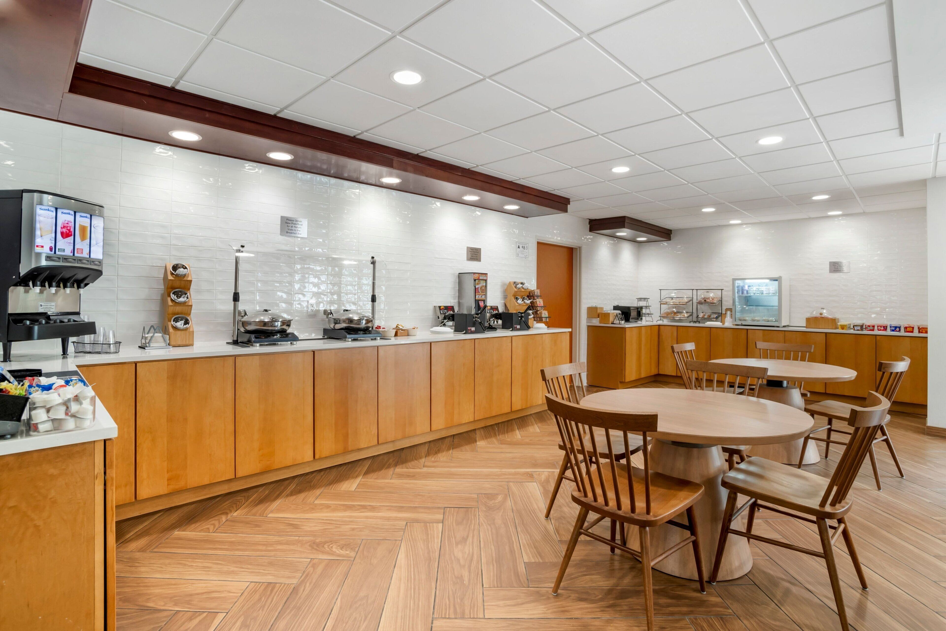 free daily continental breakfast